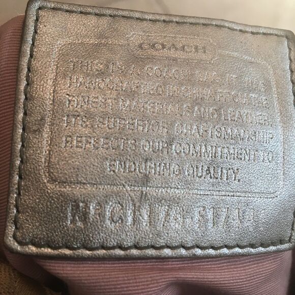 Coach crossbody khaki signature multi color trim - Picture 12 of 13